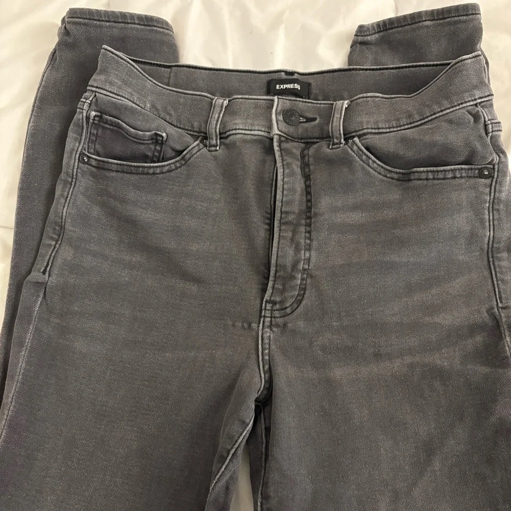 Express Skinny High Rise Jeans - Picture 4 of 5